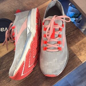 Brooks • Women’s Ricochet 2 Running Shoes